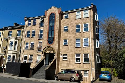 1 bedroom flat to rent, Bellevue Road, Hampshire SO15