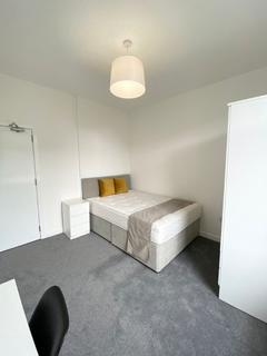 3 bedroom flat to rent, Abbotsford Place, Dundee DD2
