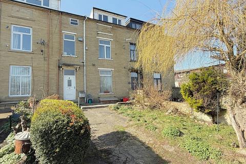 Summerseat Place, Great Horton, Bradford, BD7