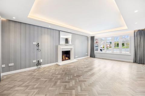 4 bedroom detached house for sale, Wells Close, Tonbridge, TN10