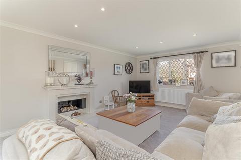 8 Swallow Drive, Pool In Wharfedale, Otley, LS21 1RS