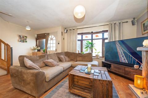 4 Cedar Close, Bayston Hill, Shrewsbury, SY3 0PD