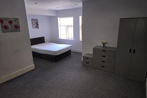 1 bedroom in a house share to rent, Princes Avenue, Hull HU5