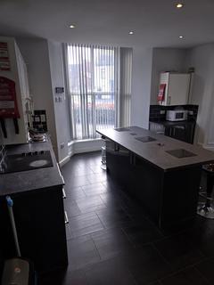 1 bedroom in a house share to rent, Princes Avenue, Hull HU5