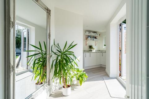 9 Byron Drive, York, YO30 5SN