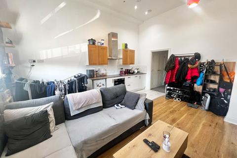 1 bedroom apartment for sale, Crocketts Lane, Smethwick B66