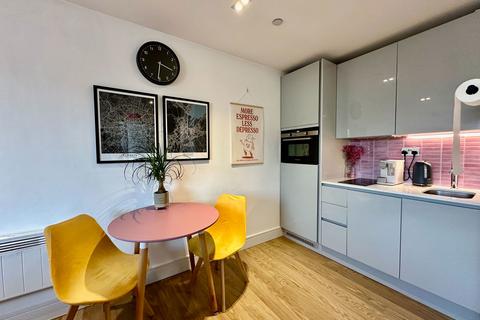 1 bedroom flat for sale, High Street, Rickmansworth WD3