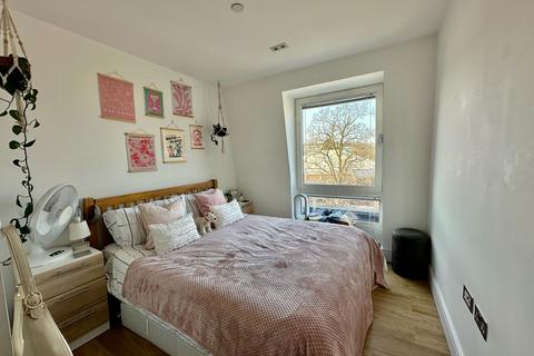 1 bedroom flat for sale, High Street, Rickmansworth WD3