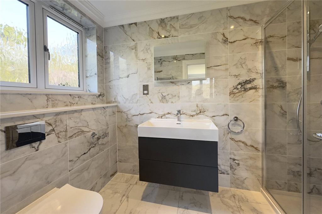 En-Suite 2