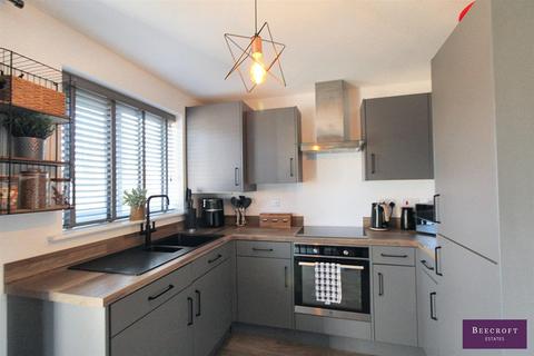 3 bedroom semi-detached house for sale, Lundhill Drive, Wombwell, Barnsley