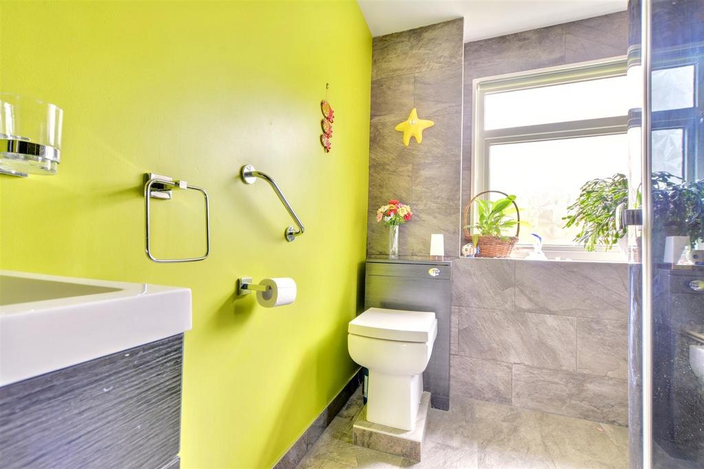 Shower Room 2.jpeg