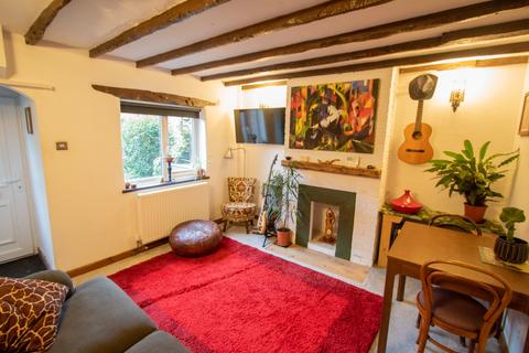 2 Alexander Place, Ottery St Mary, EX11 1DS