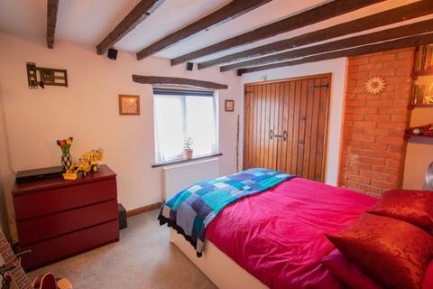 2 Alexander Place, Ottery St Mary, EX11 1DS