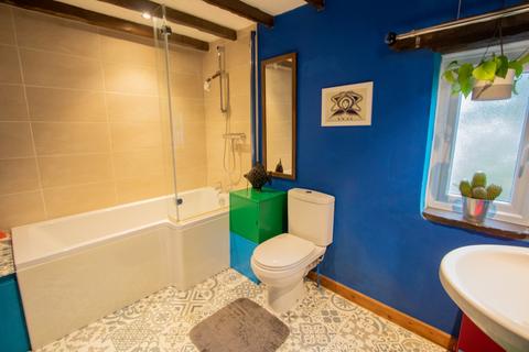 2 Alexander Place, Ottery St Mary, EX11 1DS