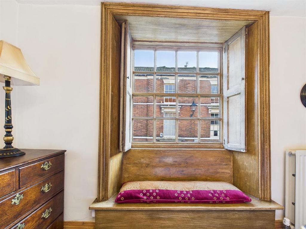 Bedroom: