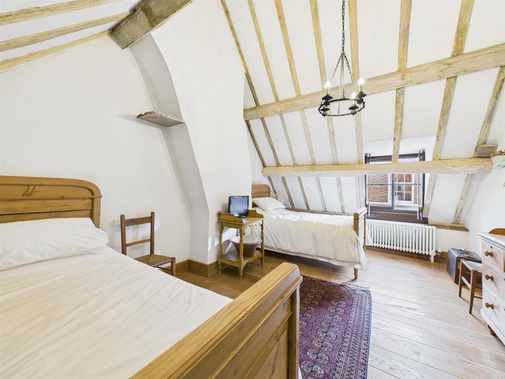 Bedroom: