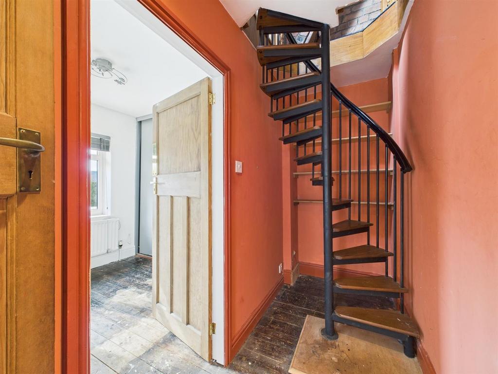 Inner landing