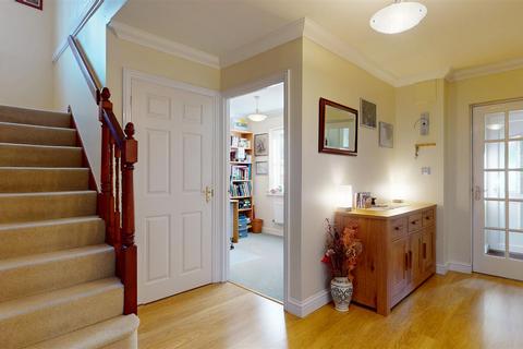 5 bedroom detached house for sale, Oxhouse Court, Shenley Brook End, Milton Keynes