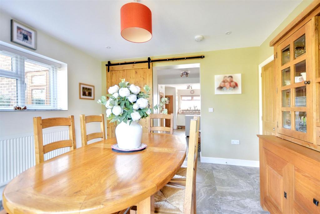 Dining Room 2.jpeg