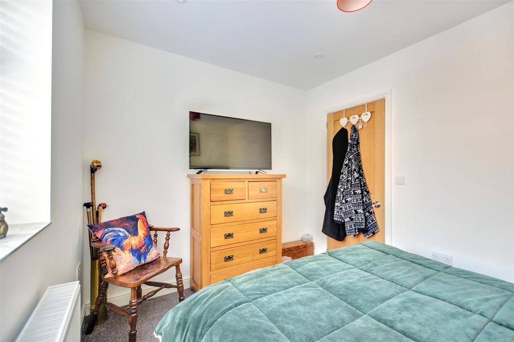 Bedroom 5 2.jpeg