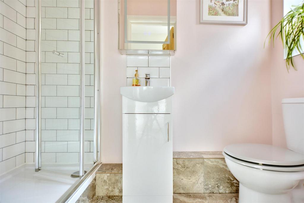Downstairs Bathroom.jpeg