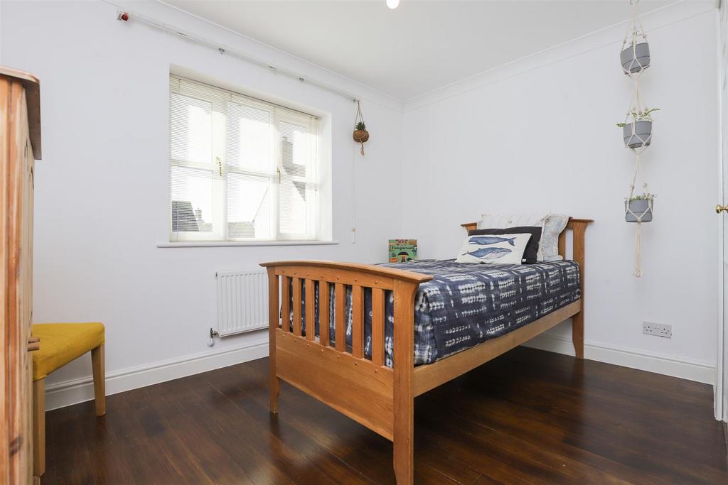 Bedroom 2 1.jpg