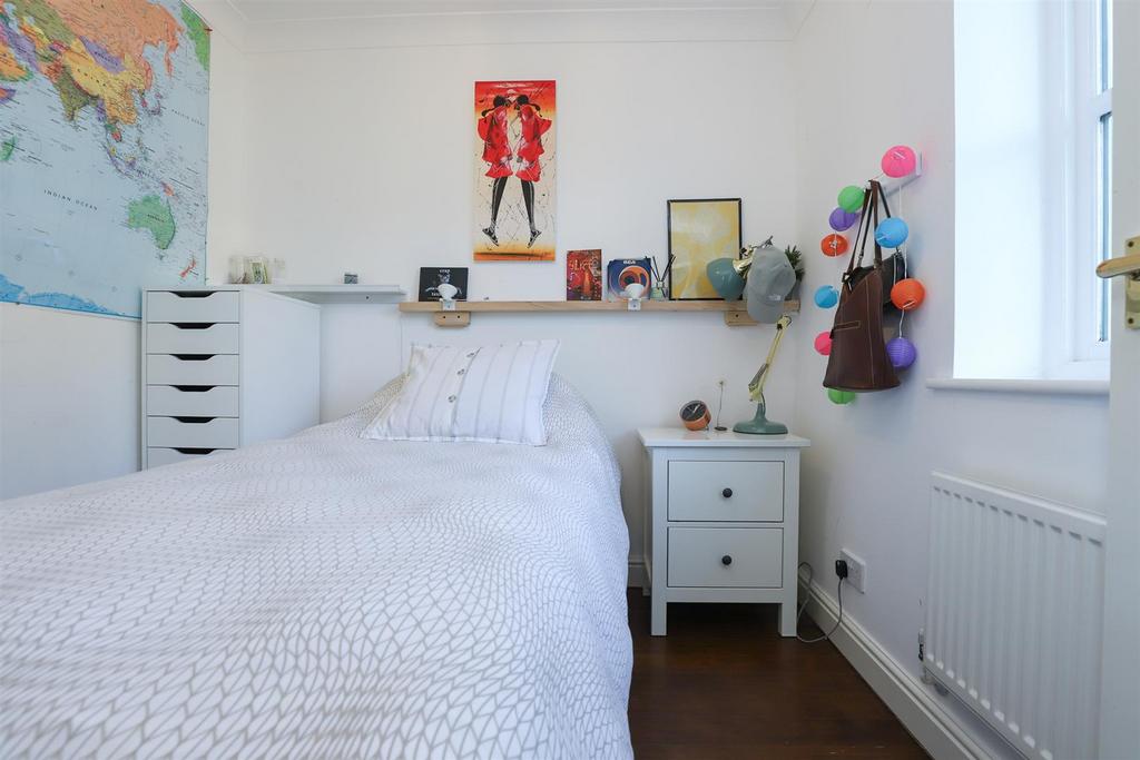 Bedroom 3 2.jpg
