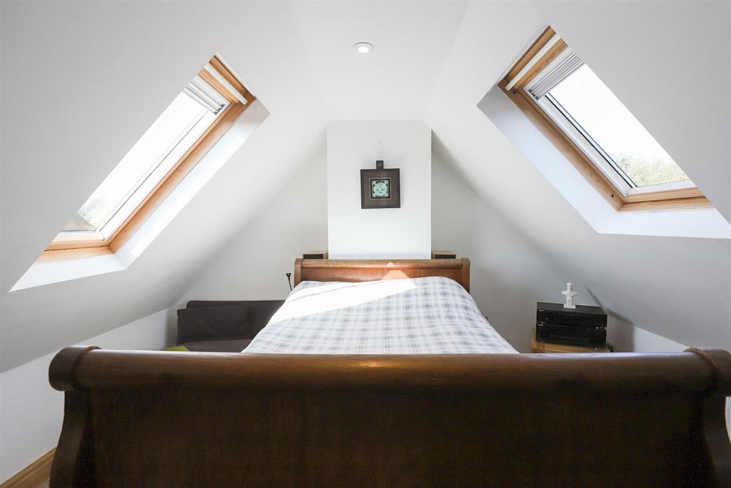 Bedroom 4 1.jpg
