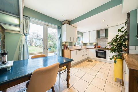 4 bedroom semi-detached house for sale, Bankhurst Road, London SE6