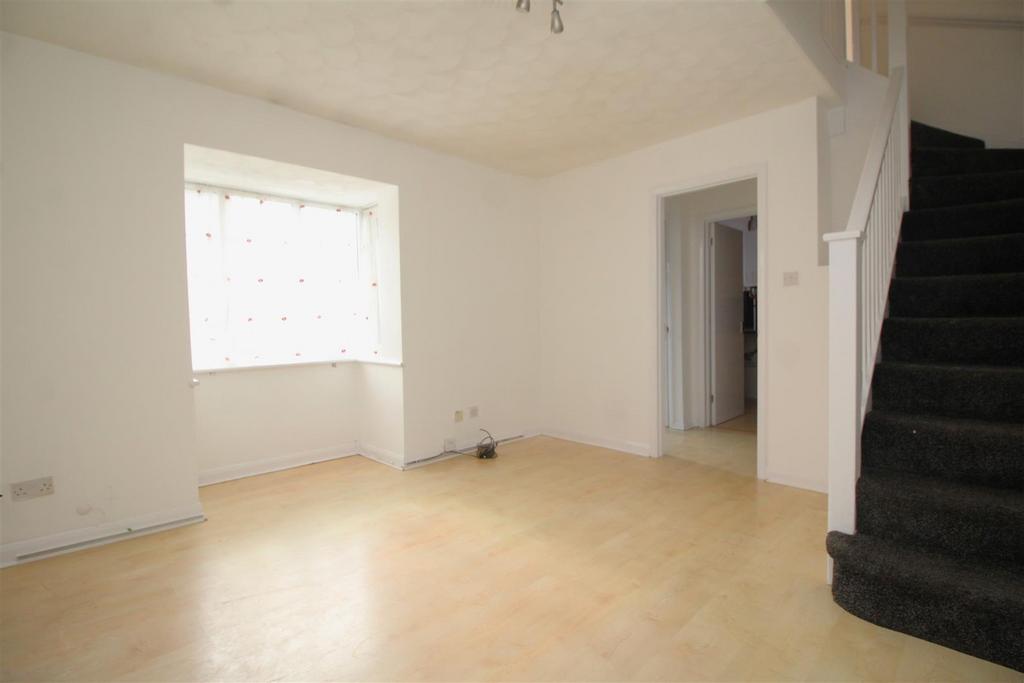 Living room 2 .JPG