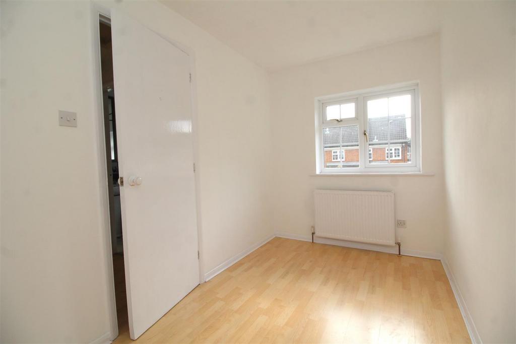 Bedroom 2 .JPG