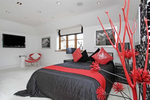 Windermere Lodge Daventry Road, Dunchurch, Rugby, CV22 6NS
