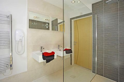 Windermere Lodge Daventry Road, Dunchurch, Rugby, CV22 6NS
