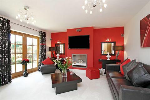 Windermere Lodge Daventry Road, Dunchurch, Rugby, CV22 6NS