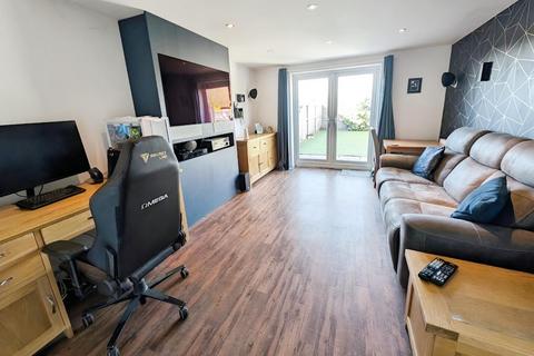 53 Long Mead, Yate, Bristol, BS37 7YT