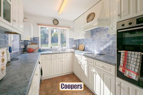 2 bedroom detached bungalow for sale, The Galliards, Cannon Hill, CV4
