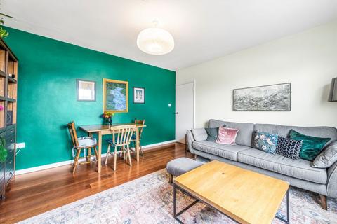 38a Ash Grove, London, W5 4AX