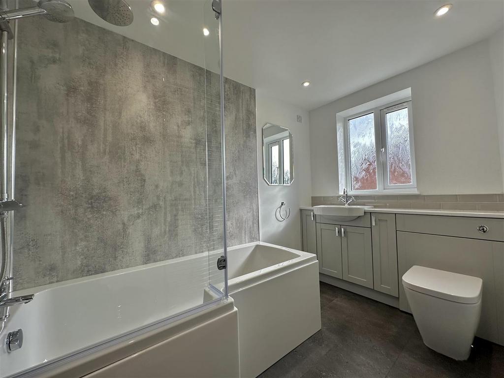 Family bathroom