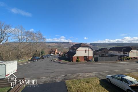 71 Forest View, Mountain Ash, CF45 3DU