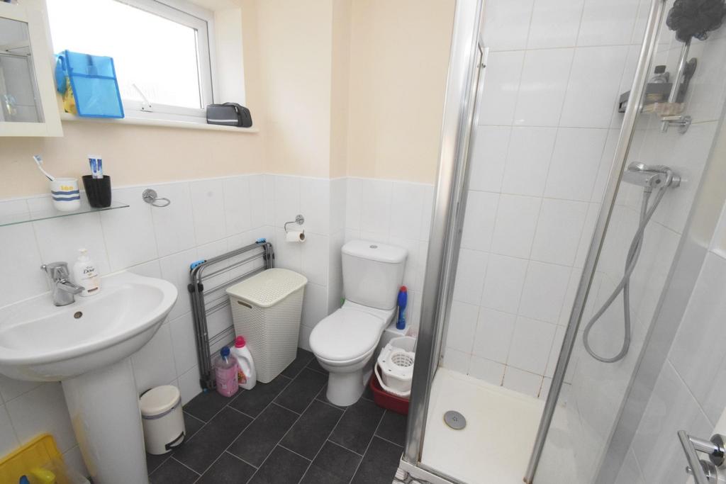 En Suite Bathroom