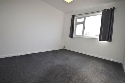 2 bedroom apartment for sale, Albert Road, South Woodford, E18