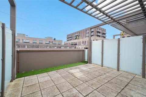 3 bedroom apartment for sale, Shipbuilding Way, London