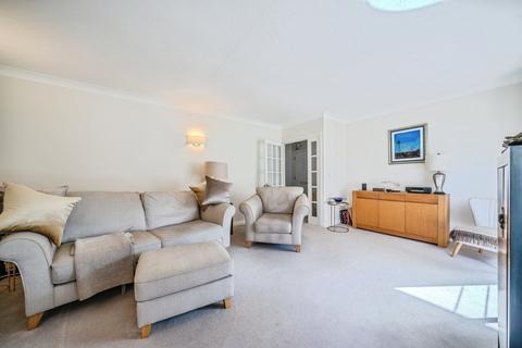 1 bedroom retirement property for sale, Hall Place Drive, Weybridge KT13