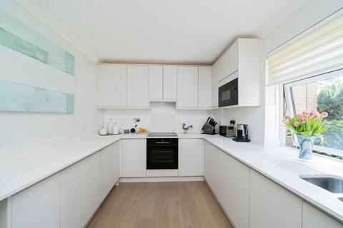 1 bedroom retirement property for sale, Hall Place Drive, Weybridge KT13