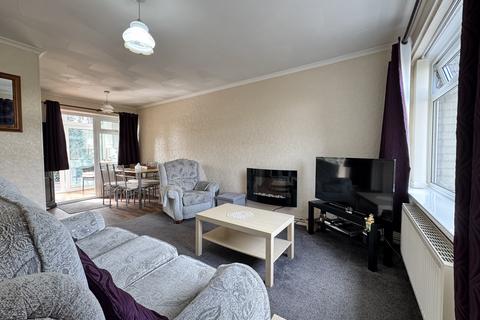39 Beechwood Drive, Penarth, CF64 3RB