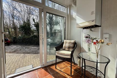 39 Beechwood Drive, Penarth, CF64 3RB
