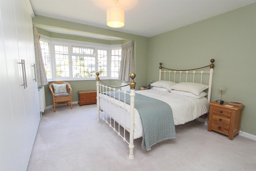 Bed 1b.jpg