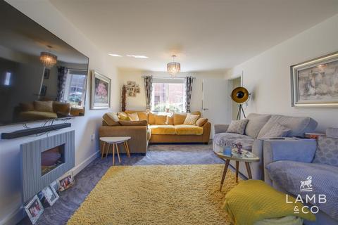 23 Cleave Close, Clacton-on-sea, CO16 8GQ