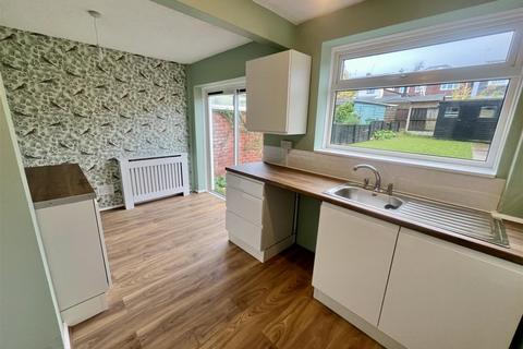 2 bedroom semi-detached house for sale, Brook Street, Wall Heath, DY6 0JE