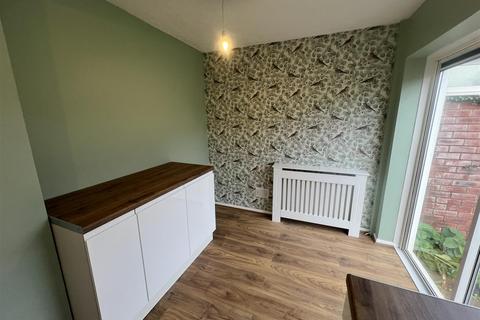 2 bedroom semi-detached house for sale, Brook Street, Wall Heath, DY6 0JE